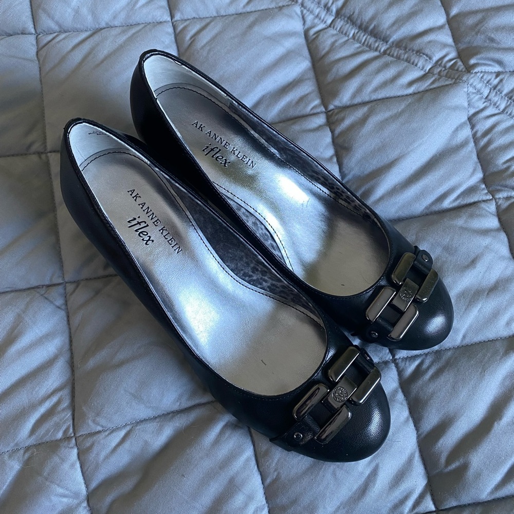 Anne Klein iFlex Heels Leather size 7.5 Brand New